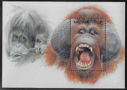 Delcampe - Angola YT-BF84 Year 2000 Commemorative Souvenir Sheet Block Fauna Animal Mammal Monkey Primate Bornean Orangutan Mint - Affen