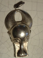 PENDENTIF. ARGENT. AFRIQUE. AMULETTE. MASQUE. FETICHE - Etnica