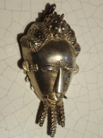 PENDENTIF. ARGENT. AFRIQUE. AMULETTE. MASQUE. FETICHE - Etnica