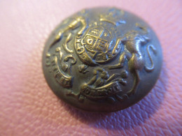 Bouton Bombé Laiton/G.B./Armoiries G.B./Honni Soit Qui Mal Y Pense/West & Price/London /Mi- XXème ?             BOUT270 - Buttons