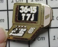 210B Pin's Pins / Beau Et Rare / INFORMATIQUE / MINITEL 36-15 T7J TELE 7 JOURS - Computers