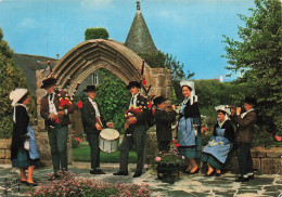[-5%] FOLKLORE - La Bretagne - Costumes De Dinan - Les éditions Jean - Carte Postale - Music