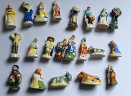 Lot 24 Fèves SANTONS De Crèche - Santons
