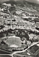 [-5%] FRANCE - Vaison La Romaine - Vue Aérienne, Au Premier Plan, Le Théâtre Et La Ville Romaine - Carte Postale Ancienn - Vaison La Romaine