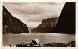 ** T2 Sognefjorden, Sognefjord; Steamship. Foto Eneret Wilse - Unclassified