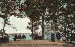 5V1Ce  Canada Hamilton Overlooking The Bay On The Terrace Dundurn Park - Hamilton