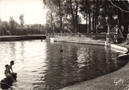 [-5%] FRANCE - Toucy - La Baignade Et Le Toboggan - Animé - Artaud Père & Fils Editeurs - Carte Postale Ancienne - Toucy