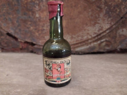 Ancienne Mignonnette Crème De Cacao Combier Saumur - Miniaturflaschen