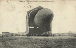 Delcampe - PC AVIATION DIRIGEABLE VILLE DE PARIS SORTIE DU HANGAR (a49005) - Zeppeline