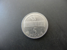 Mozambique 5 Meticais 2006 - Mozambico