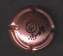 Plaque De Muselet Champagne DEGENNE SQUELART  & FILS - Gosset