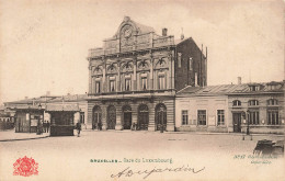 [-5%] BELGIQUE - Bruxelles -Gare Du Luxembourg - Kiosques à Journaux - Animé - Edit Grand Bazar - Carte Postale Ancienne - Transport Urbain En Surface