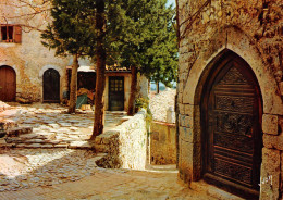 Delcampe - 06 1 CP EZE VILLAGE VIEILLE RUE PITTORESQUE - PLACE DU PLANET - Eze