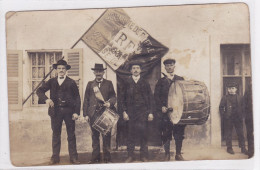 Cpa ( Carte Photo )- 73 - Ruffieux - Personnages - La Classe - Ruffieux