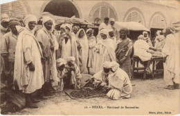 Delcampe - CPA ALGERIA BISKRA Marchand De Sauterelles (1145744) - Biskra