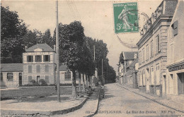 Delcampe - MONTLIGNON - Rue Des Ecoles - Montlignon