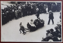 Delcampe - Blain - Cavalcade - Un Char En Forme De Sabot Tiré Par 2 Singes - Carte Photo - 8.7 X 13.2 Cm - Blain