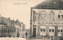 [-5%] BELGIQUE - Leysele - Place - St Joseph - Restaurant - Enfant - Bâtiment - Ed Destrooper - Animé - Carte Postale An - Alveringem