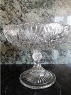 Coupe à Fruits Compotier-drageoir Sur Pied - Schalen Und Tabletts