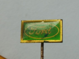 BADGE Z-35-21 - AUTO CAR, FORD - Ford