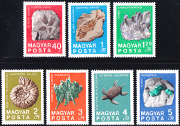 HUNGARY 1969 FOSSILS AND MINERALS** (MNH) - Fossils