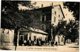 Delcampe - CPA ALGERIA BATNA Zouaves-Entree Des Casernes (238486) - Batna