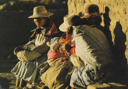 BOLIVIA, AN ANDEAN WOMAN- USED  POSTCARD -   - D61 - Cayman (Isole)