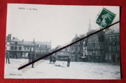 Delcampe - ATTENTION Photo Reproduction  De Carte Postale Ancienne - Roye - La Place - Roye