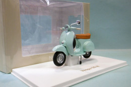 Norev - VESPA 50 N 1969 Bleu Clair Scooter Réf. 182081 Neuf NBO 1/18 - Norev