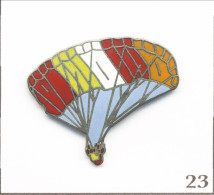 Pin's Sport - Parachutisme / Parachute Multicolore. Est. Démons Et Merveilles. EGF. T1071-23 - Parachutting