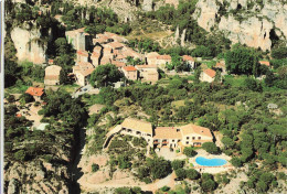 [-5%] FRANCE - Clermont LHérault - Les Hauts De Mourèze - Hôtel Navas - Cirque - Piscine - Forêt - SMD - Carte Postale - Clermont L'Hérault