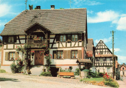 [-5%] FRANCE - Soultz Sous Forets - Maisons Alsacienne à Colombages - Porche - Balcon - Entrée - Rue - Carte Postale - Haguenau