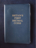 BRITAIN'S FIRST DECIMAL COINS ( For Grade, Please See Photo / Voir SCANS Svp ) ! - Mint Sets & Proof Sets