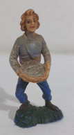 I123951 Pastorello Presepe - Statuina In Plastica - Venditore Pesce - 7 Cm - Kerstkribben