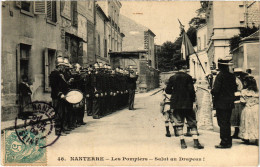 Delcampe - PC FIREFIGHTERS SAPEURS-POMPIERS DE NANTERRE SALUT AU DRAPEAU (a41137) - Feuerwehr