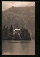 AK Iseltwald, Ortsansicht Mit See Und Bergpanorama  - Iseltwald
