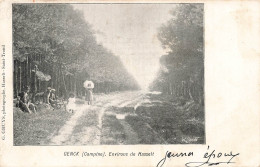 [-5%] BELGIQUE - Genck - Environs De Hasselt - Bois - Route - Famille - Phot G Ghuys - Animé - Carte Postale Ancienne - Genk
