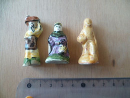 LOT DE 3 GRANDES FEVES SANTON - Santons