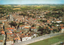 FRANCE - Condom - Panorama - Cathédrale Saint Pierre - Rue - Cours D'eau - Ville - Toiture - Carte Postale - Condom