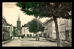 57 - LORQUIN - LE CENTRE ET L'EGLISE - Lorquin