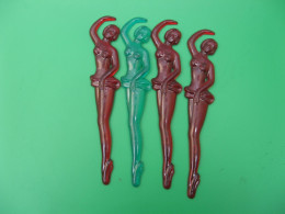 TROPICANA Lot De 4 Touilleurs Mélangeurs Pin'up En Plastique Habana Cuba Vintage - Swizzle Sticks