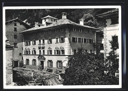 AK Soglio, Blick Auf Das Hotel Willy Mit Gästen Im Garten - Soglio