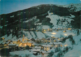 Austria Wintersport Wagrain Bei Nacht Gegen Skigebiet Griessenkar - Wagrain