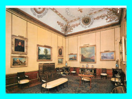 A938 / 169 WINDSOR Castle The King's Closet - Windsor
