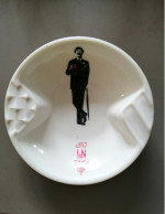 Cendrier En Opaline  Pimm's N°1 Cup 45mm D'épaisseur 178mm De Diamètre Opalex - Glass