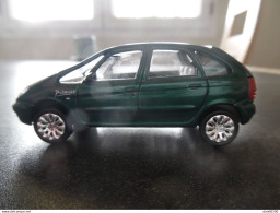CITROEN PICASSO BLEU VERT 117 CV 175 KM/H  NOREV AU 64eme - Norev