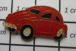 216c Pin's Pins / Beau Et Rare / AUTOMOBILES / VW VOLKSWAGEN COCCINELLE ?? ROUGE - Volkswagen