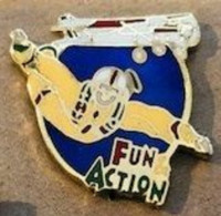 FUN & ACTION - PARACHUTISME - PARACHUTISTE - AVION - PLANE - FLUGZEUG - AEREO - N °84 - FALLSCHIRMSPRINGER - (BRUN) - Parachutting