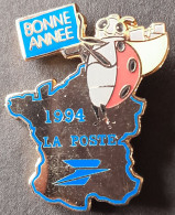 PIN'S - LA POSTE 1994 - Coccinelle, Inscription "bonne Année" - Mail Services