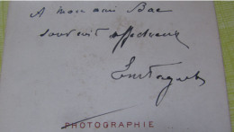 SUR CDV EMILE FAGUET ENVOI AUTOGRAPHE A MON AMI BAC VERS 1870  PHOTO POITIERS LEOPOLD DUBOIS - Scrittori